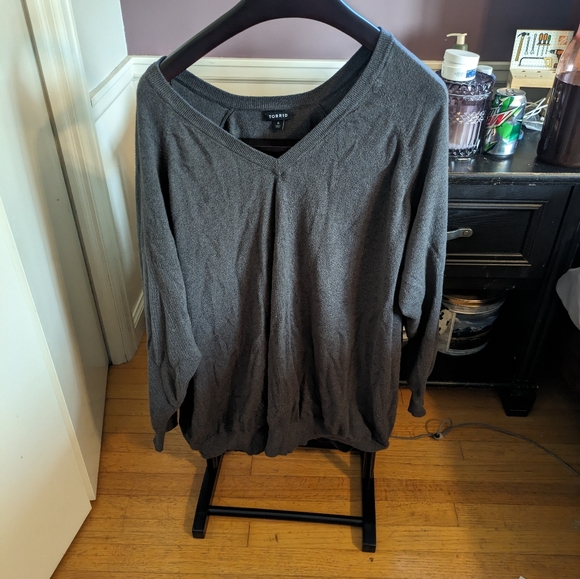 Torrid size 6 gray sweater - Picture 1 of 7